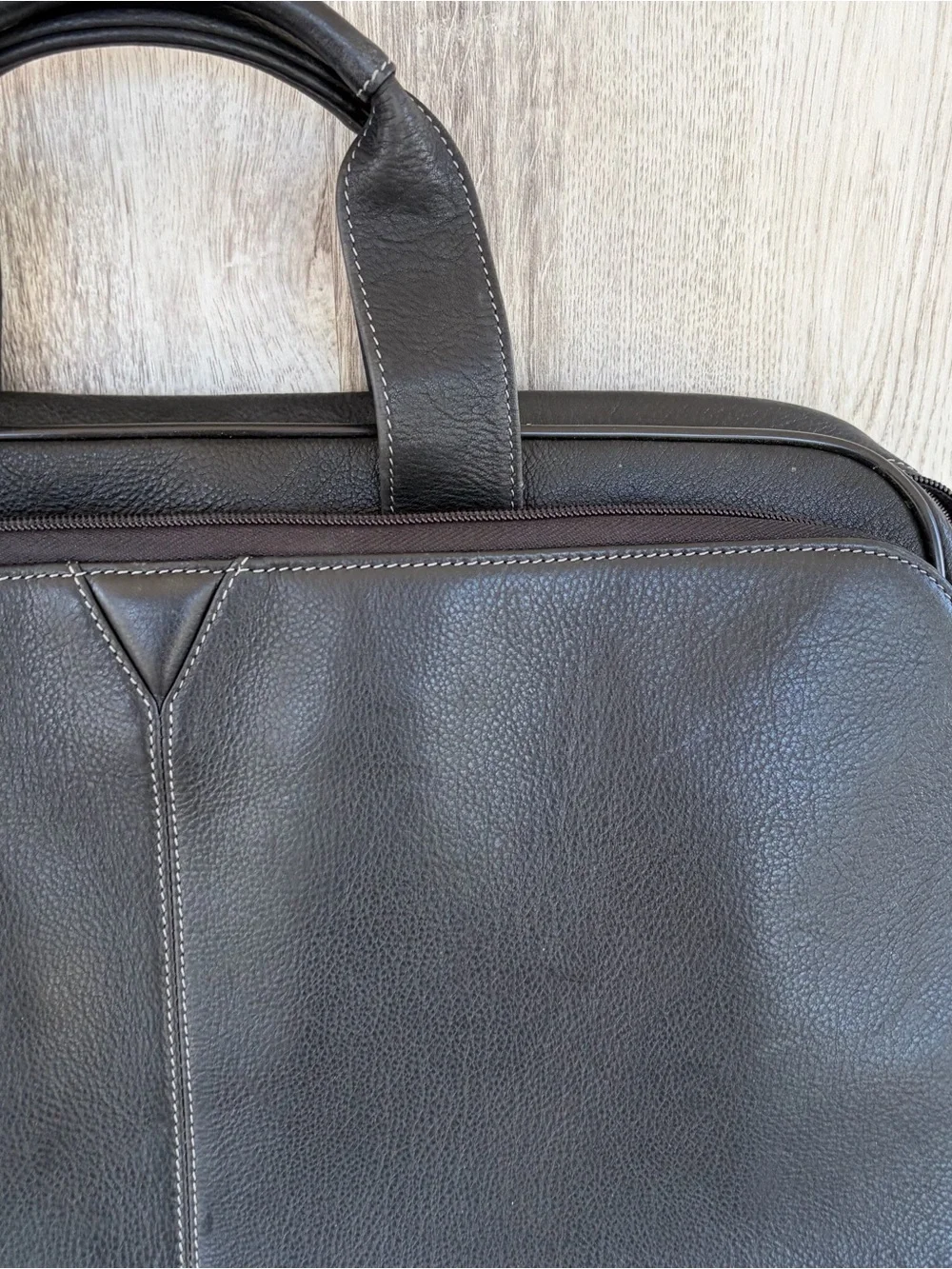 Johnston & Murphy black leather briefcase Messenger Bag Men’s Crossbody Euc